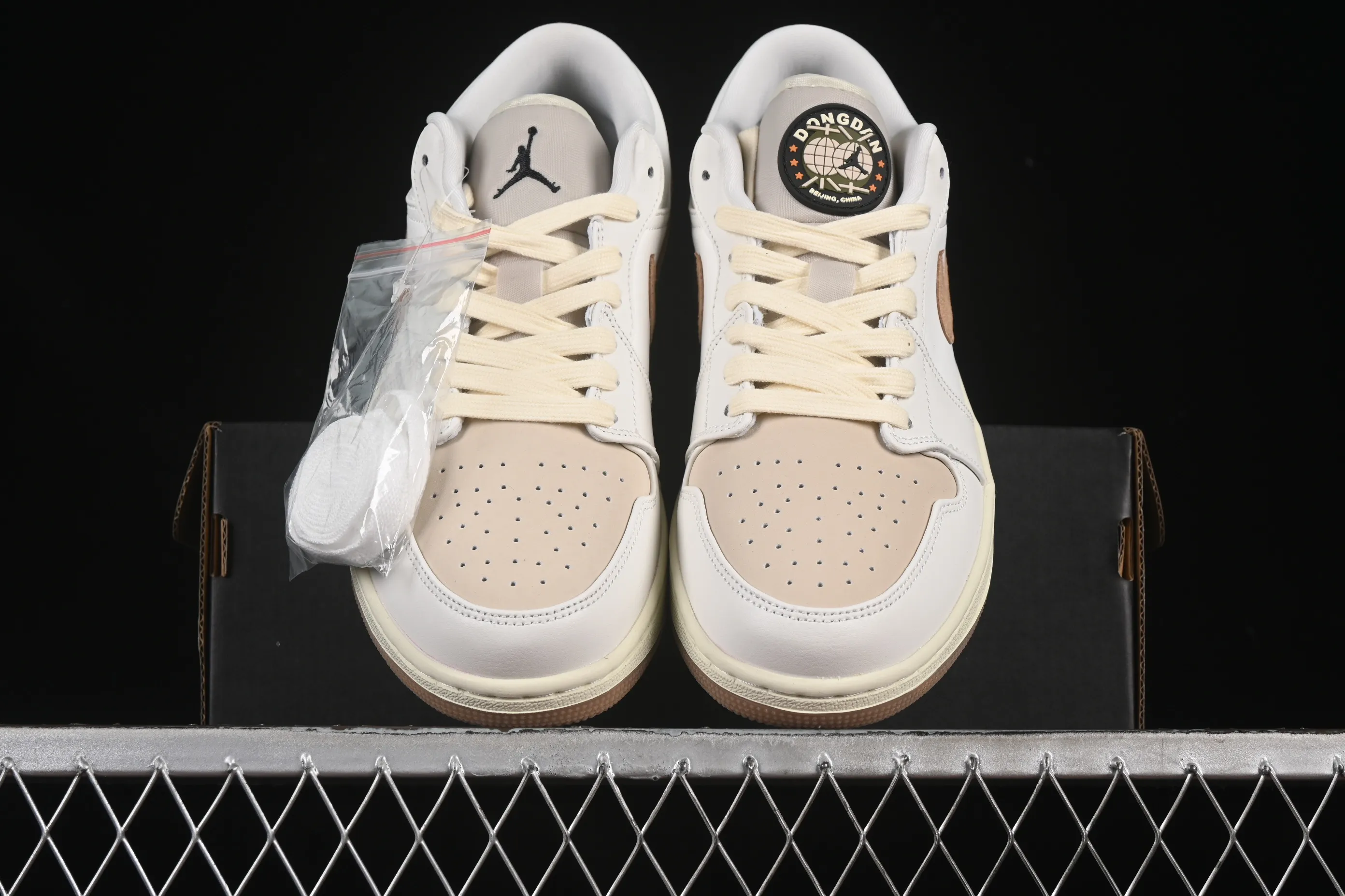 All categories Air Jordan Jordan series basketball shoes Air Jordan 1 Low Air Jordan 1 Low "Dongdan" AJ1 Joe 1 coconut milk white low-top cultural casual sneakers IB8855-121